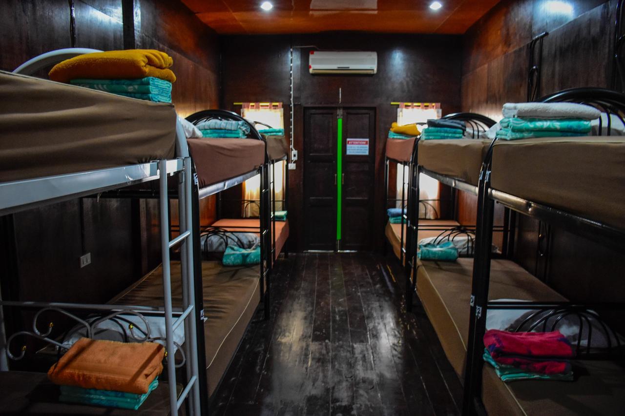 Love Station Hostel Baan Tai Exterior photo