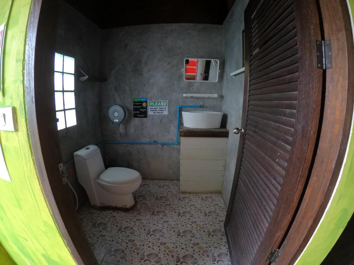 Love Station Hostel Baan Tai Exterior photo