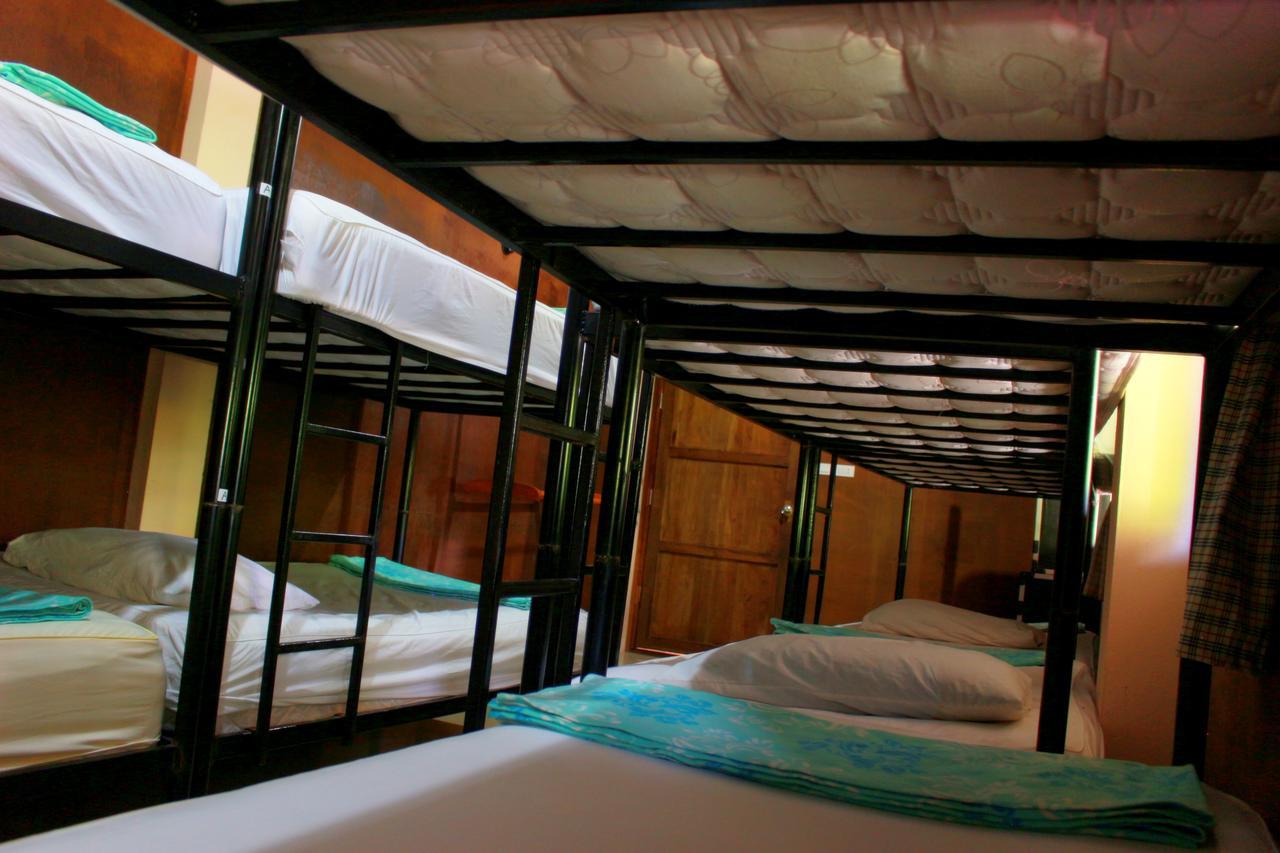 Love Station Hostel Baan Tai Exterior photo